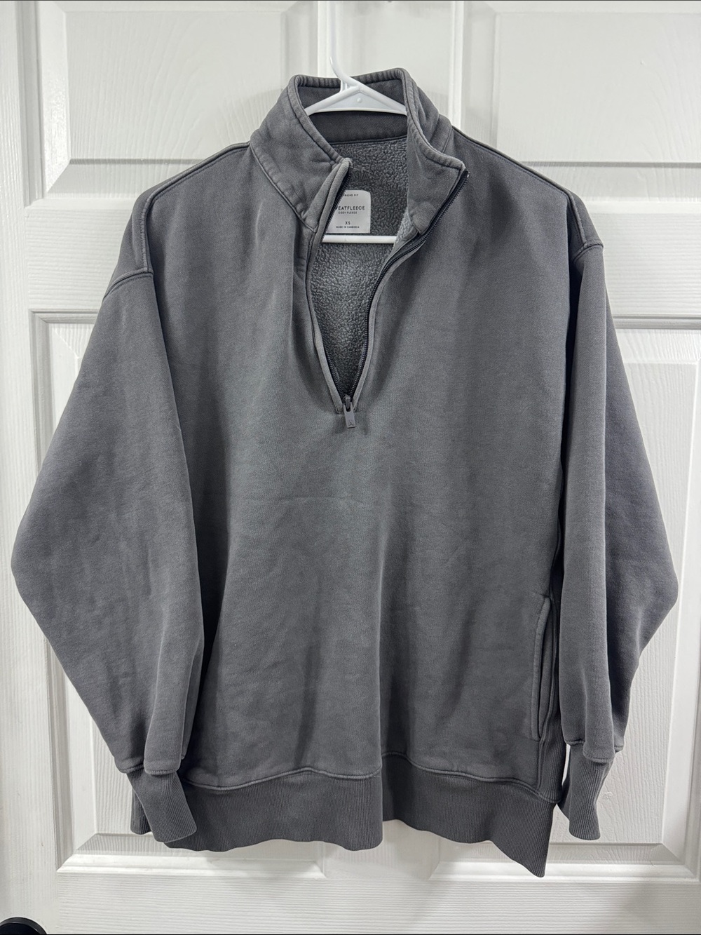 Aritzia Charcoal Gray Half-Zip Fleece Pullover